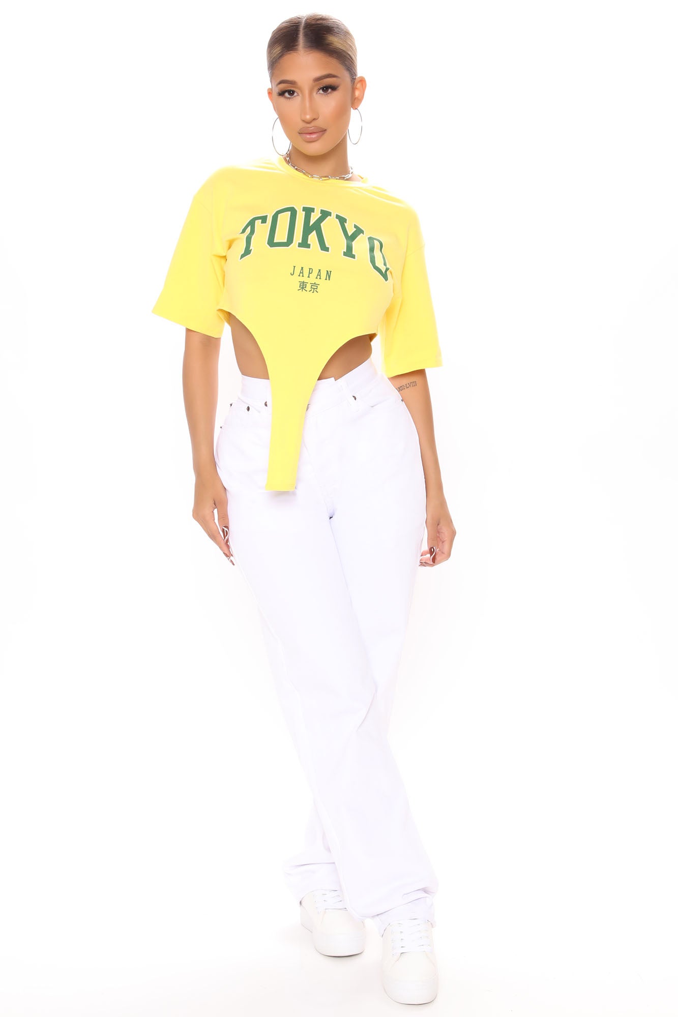 05-28-21Studio4_CE_RL_10-49-01_27_T3002FN_Yellow_1910_WG.jpg