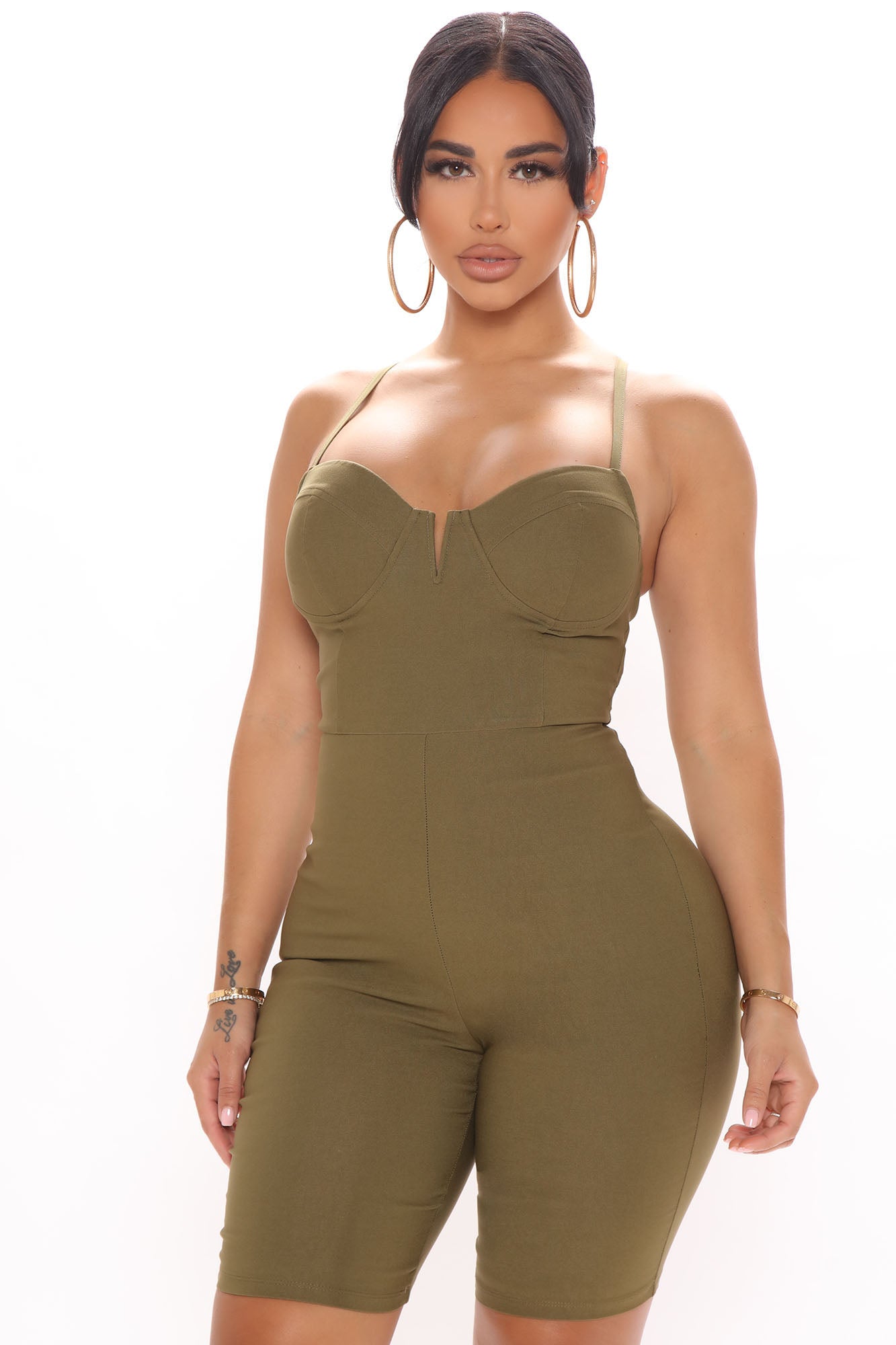 06-09-21Studio3_ME_RL_13-51-29_53_HMP40211_Olive_1287_RG.jpg