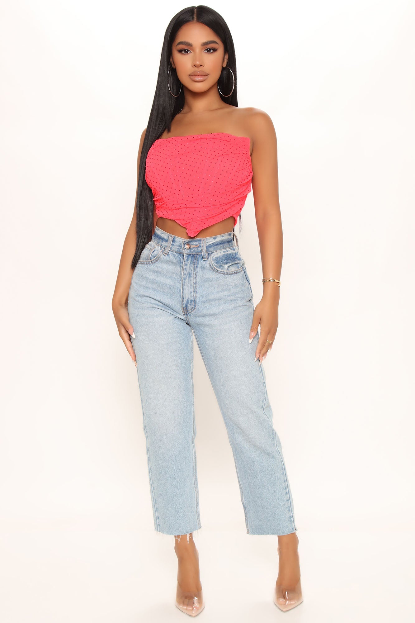 07-12-21Studio1_CE_RL_10-46-47_13_FNT004_NeonCoral_R_3382_EH_JF.jpg
