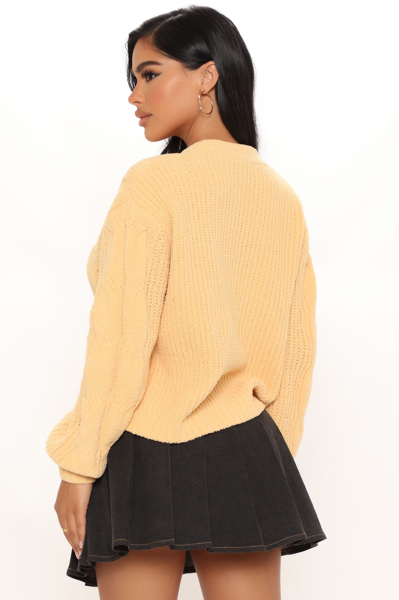 08-23-21Studio1_ME_RL_14-11-27_51_9969WH_Mustard_R_4646_PB.jpg