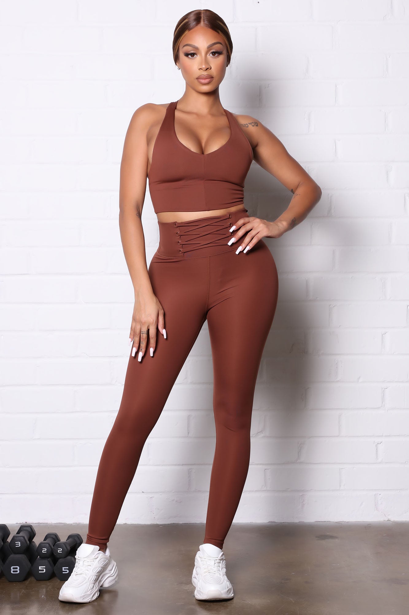09-14-21Studio5_CE_RL_14-55-27_71_ZDNS1215T_Chocolate_8363_DC.jpg