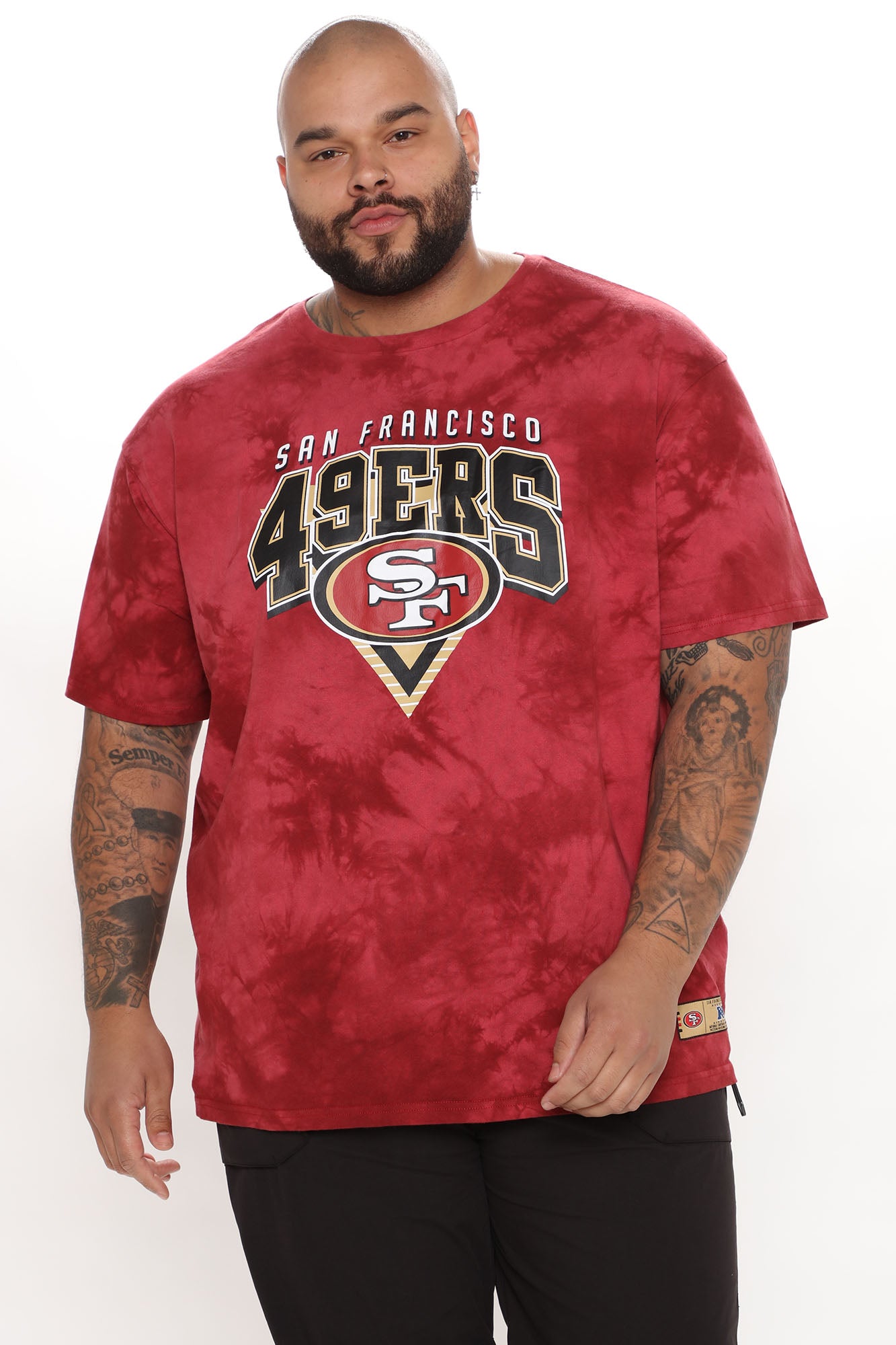 09-15-21Studio3_CE_RL_12-56-36_79_JTMB955FSFFS_Red_6757_PLUS_DC.jpg