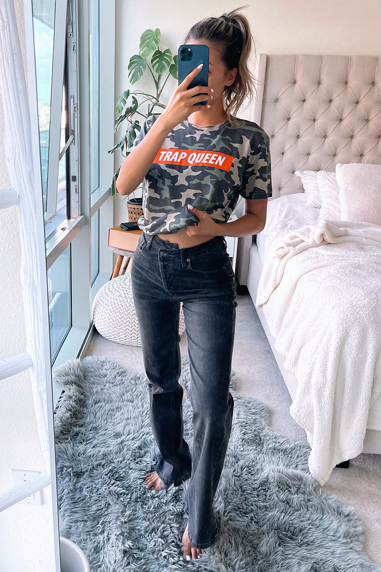 CROSSOVERWIDELEGJEANS-BLACK_MER.png