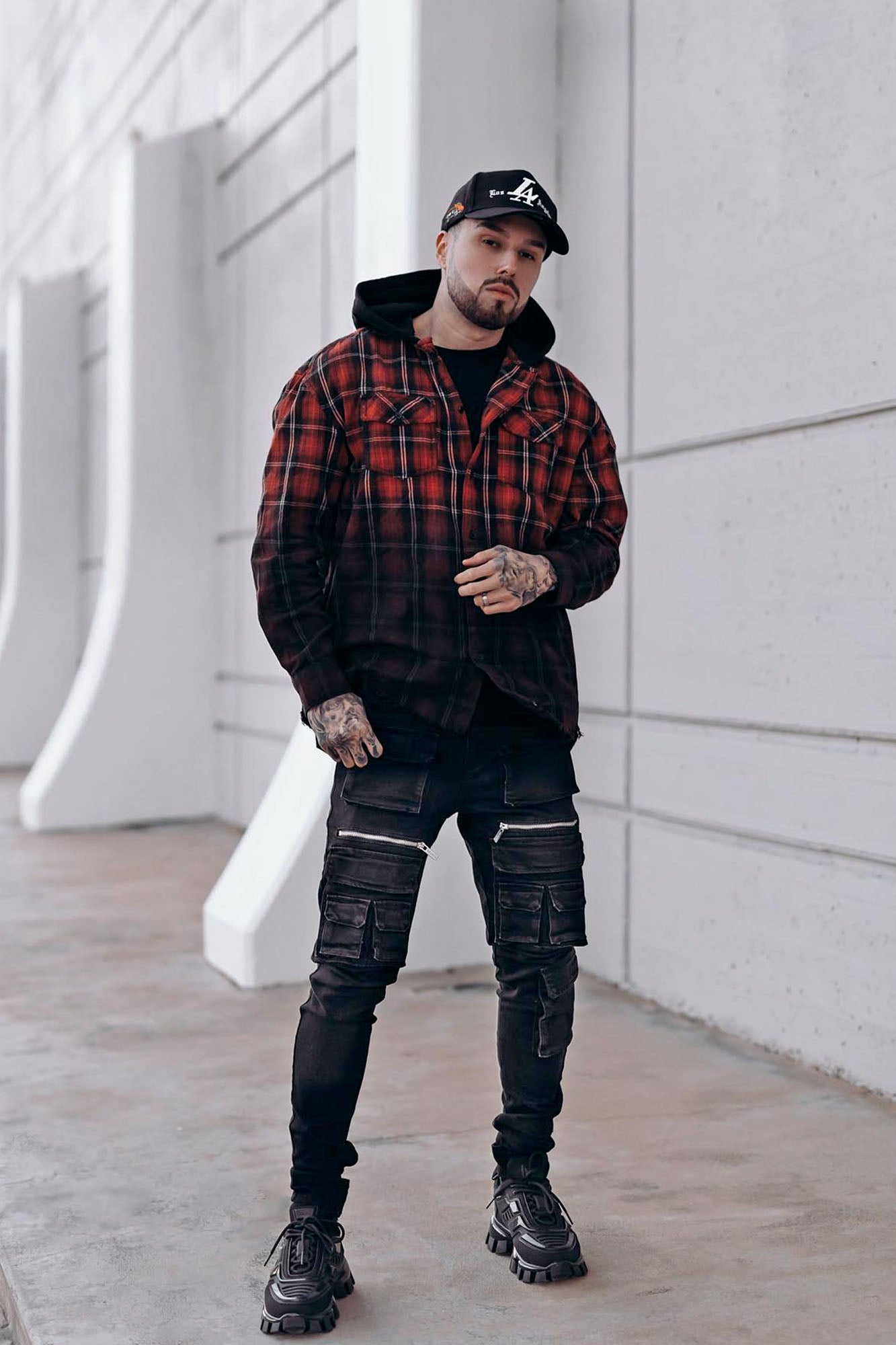 HoodedFlannelOmbreLongSleeveWovenTop-RedBlack_mer.jpg