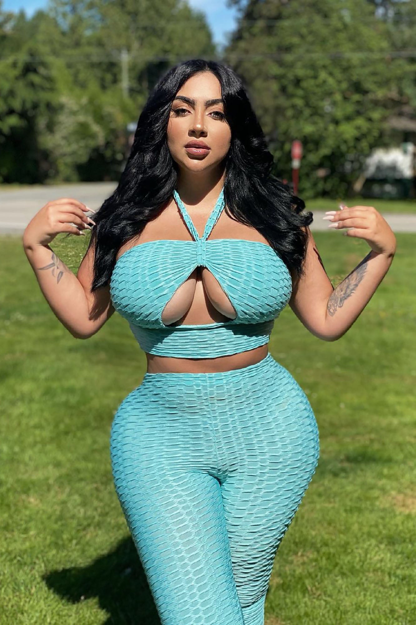 QueenBeeHoneycombLeggingSet-Mint_MER_aa7c6322-010c-4dc3-ab79-ee2431ab2945.jpg