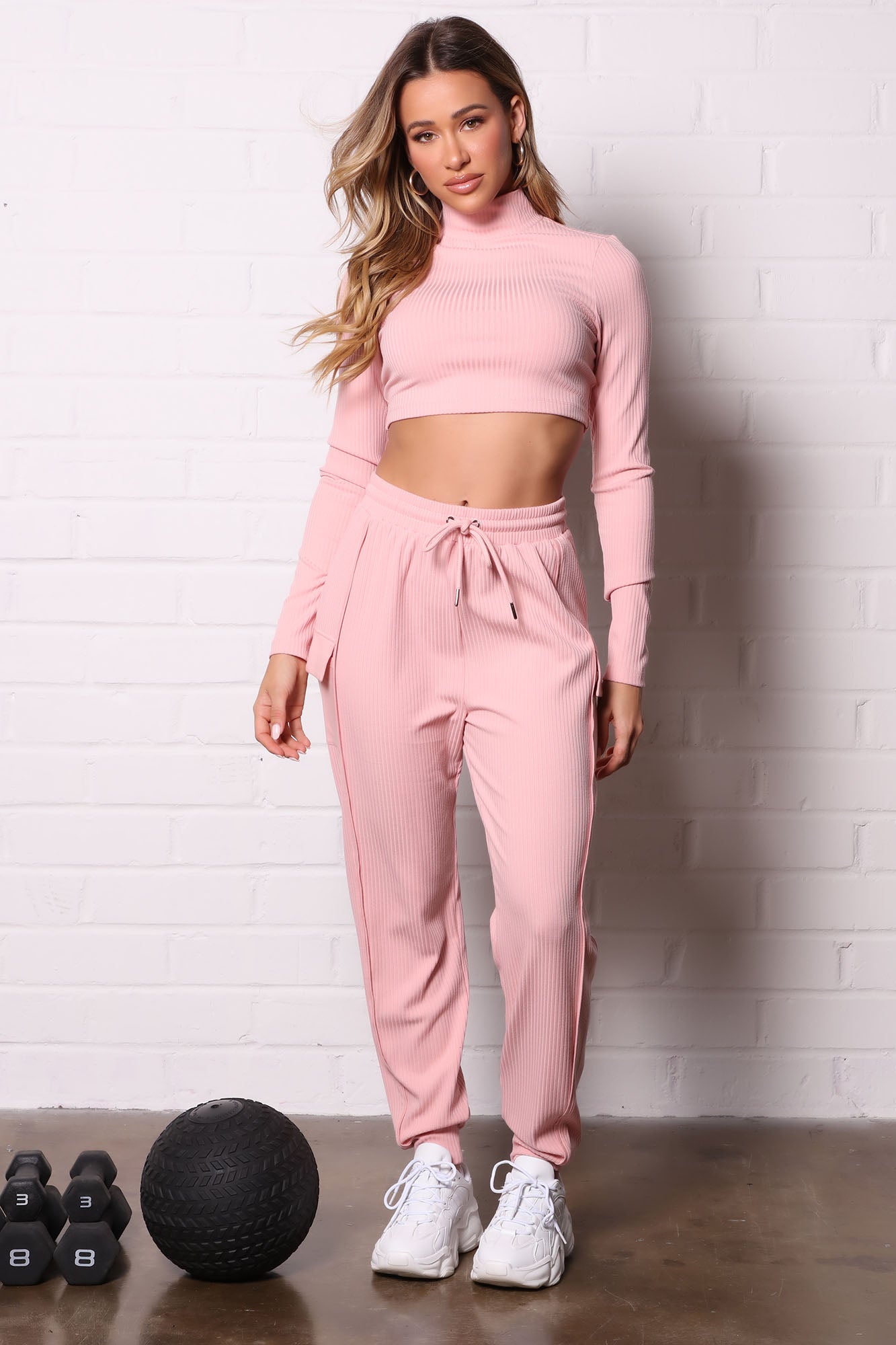 10-08-21Studio5_CE_RL_14-44-10_82_ZDNS314R_Blush_10250_DC.jpg