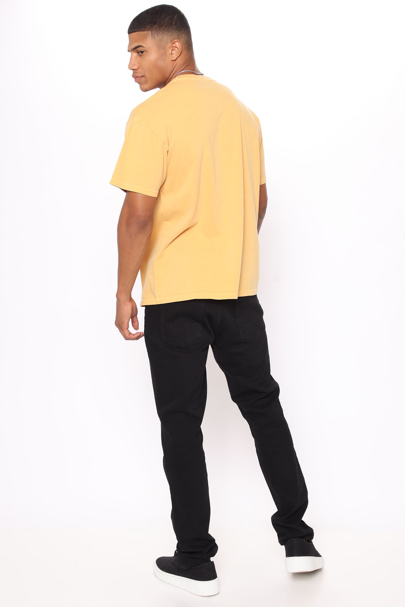 10-14-21Studio4_RT_DJ_13-02-31_67_FNMH770_Yellow_P_4853_PB.jpg